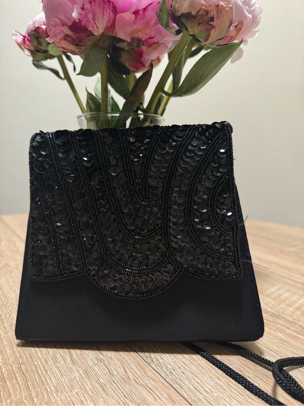 Vintage La Regale Black Sequin Beaded Evening Clutch
